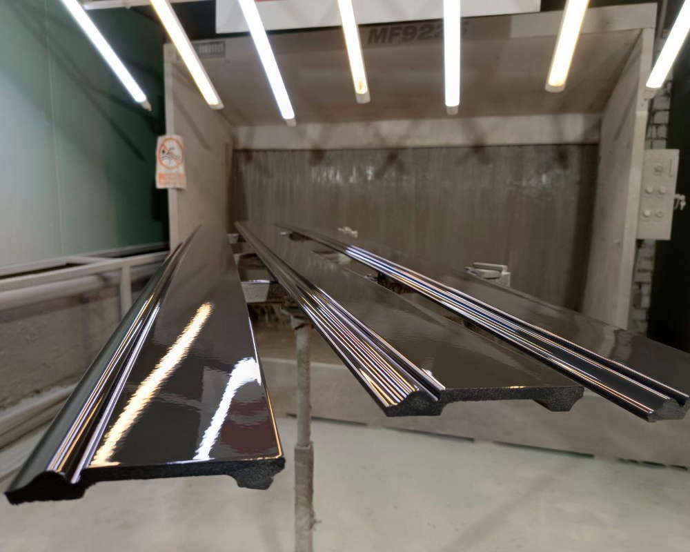 Плинтус ПОЛИСТИРОЛ HI WOOD B78 77,5мм х 21мм х 2,0м. Окраска включена в стоимость