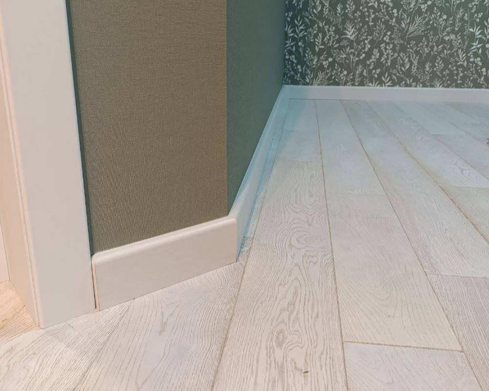 Плинтус МДФ Лука Пл 80МДФ.2700. 24116 Белый