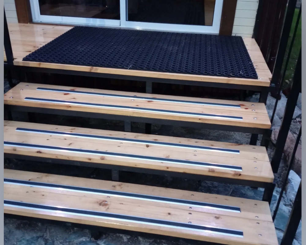 Порог одноуровневый ПС 08.2700.242л Шампань