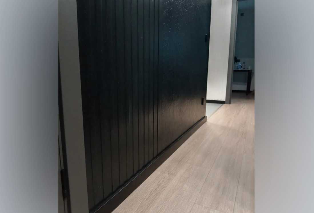 Плинтус МДФ Лука Пл 100-1МДФ.2700.Point line 24034 Черный лофт