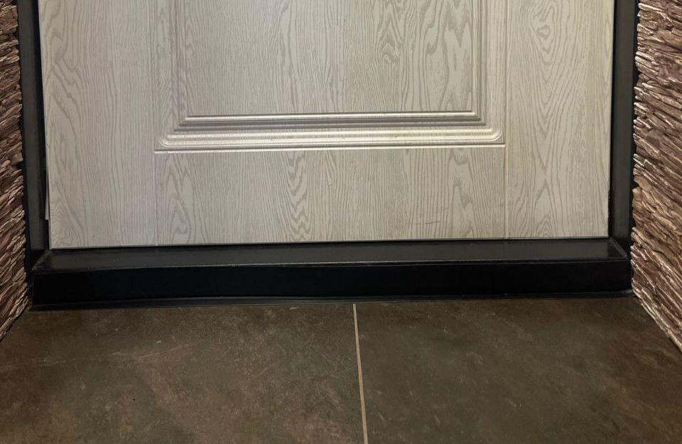 Плинтус эластичный ПВХ Dollken WL100 100мм х 15мм. 0110 Чёрный