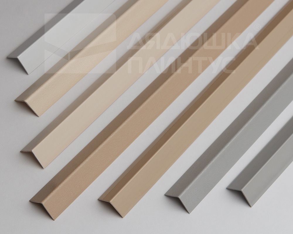 Угол ПВХ ИДЕАЛ 20*20 2,7м 252 Ясень Белый