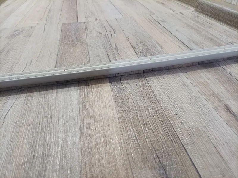 Порог угловой ПУ 06.1800.085 Клен