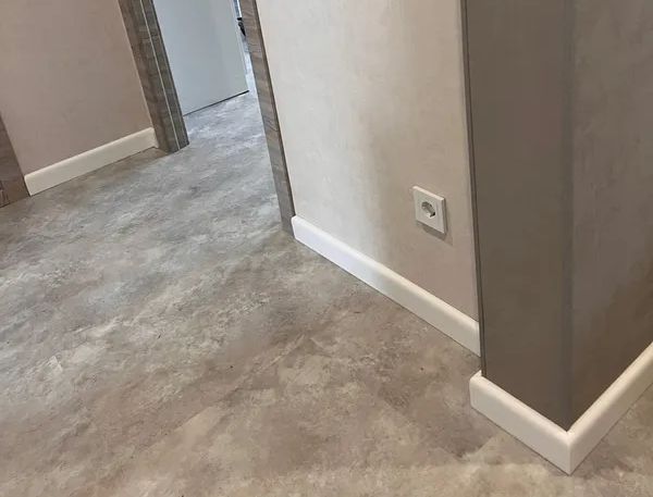 Угол декоративный Уп 06-27.2700.558 (20х20 мм)