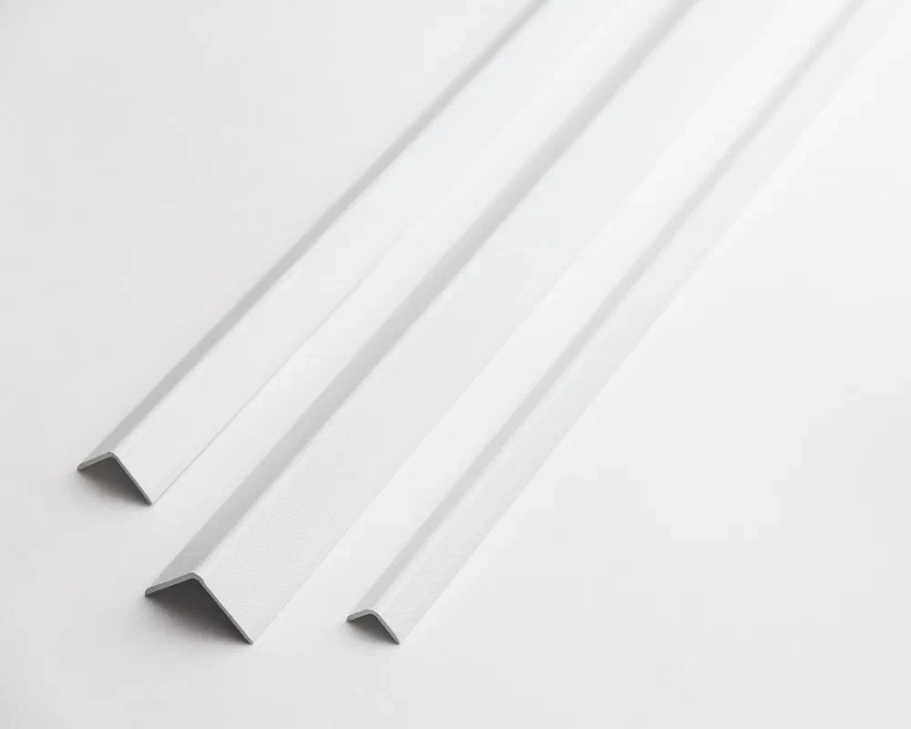 Угол ПВХ 10*10*2,7 м Белый