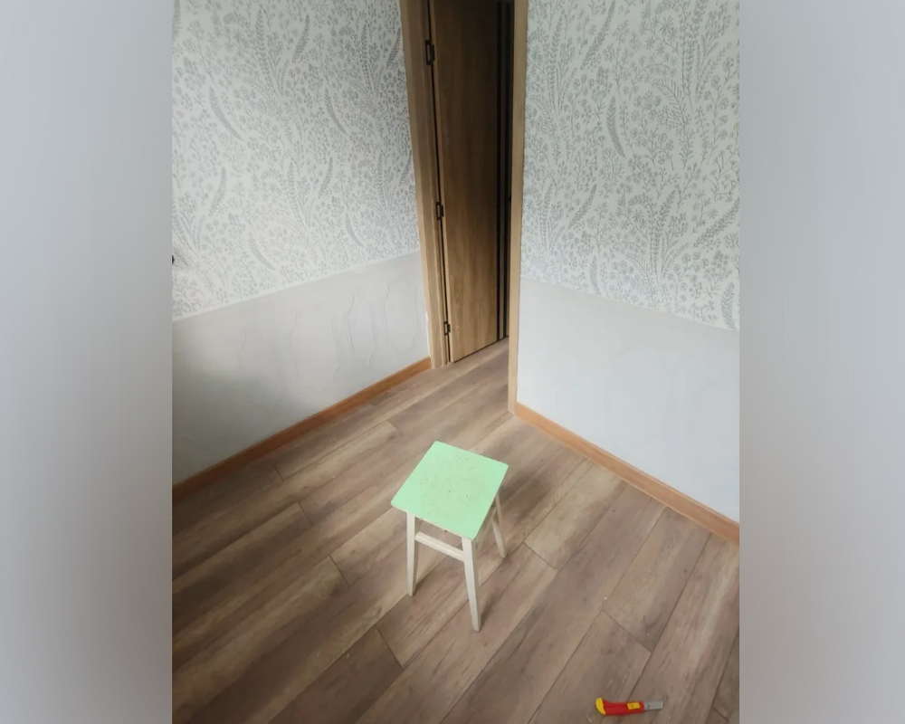 Плинтус со съемной панелью ПВХ Деконика ИДЕАЛ 55мм 2,2м 213 Дуб северный