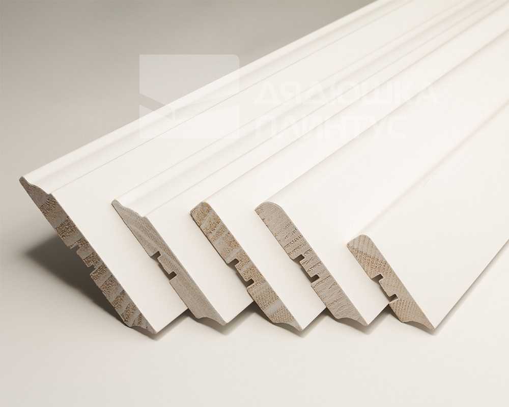 Плинтус кедр Стоунвуд. 100 100мм 2,35м Белый