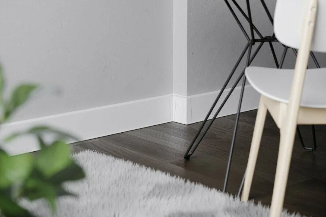 Плинтус ПВХ Salag NG80 80мм 2,5м. Белый