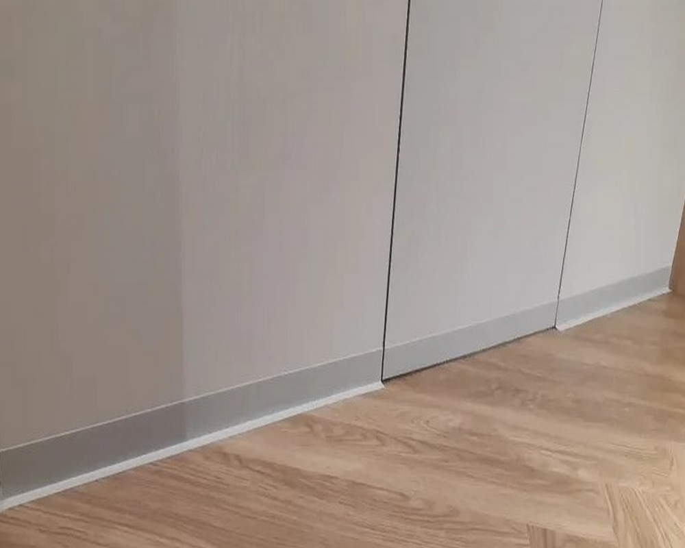 Плинтус эластичный ПВХ Dollken WL50 50мм х 15мм 0146. Тёмно-серый