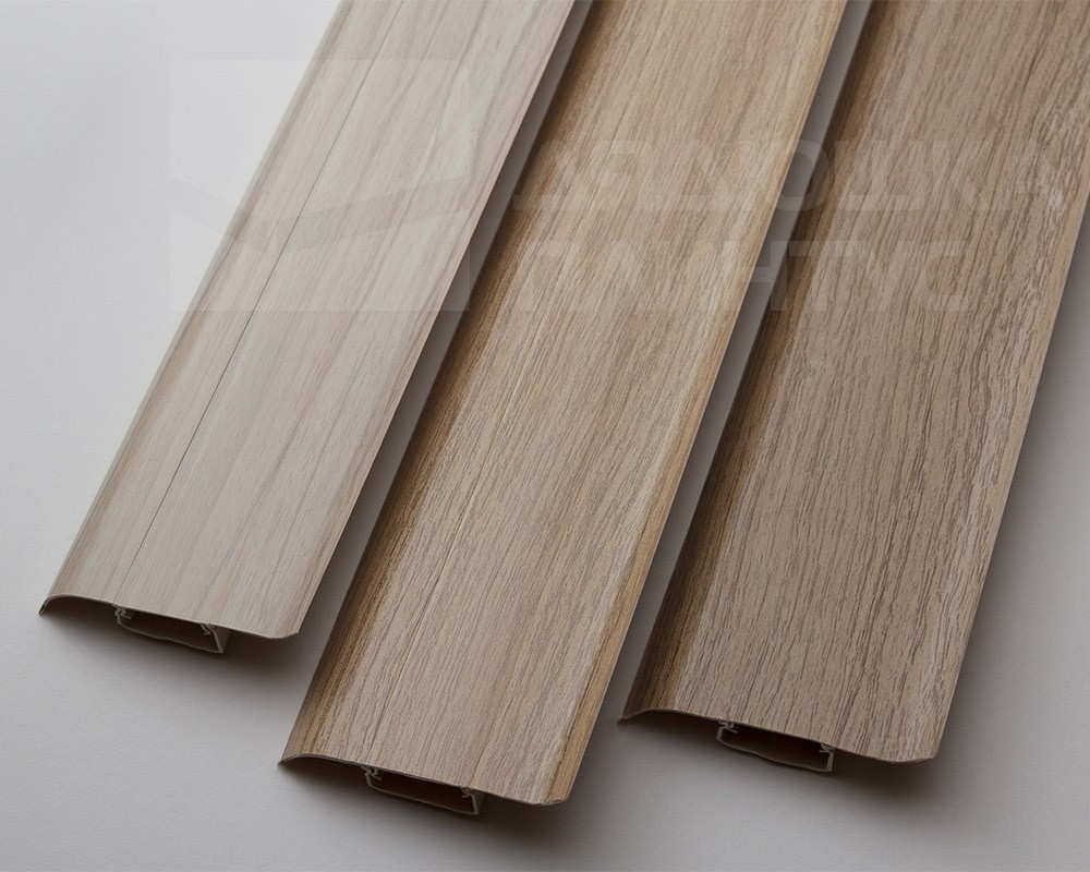 Плинтус ПВХ Идеал Классик 70мм 2,2м 292 Орех миланский