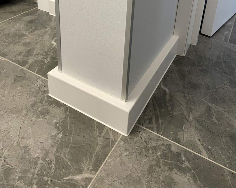 Плинтус ХДФ Dollken Cubu Flex Life 40мм х 11/13мм х 2,5 м 1013 (5012) Белый