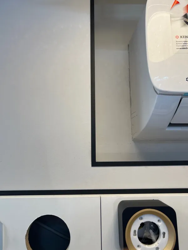 Угол наружный алюминиевый УО 04-27.2700.056