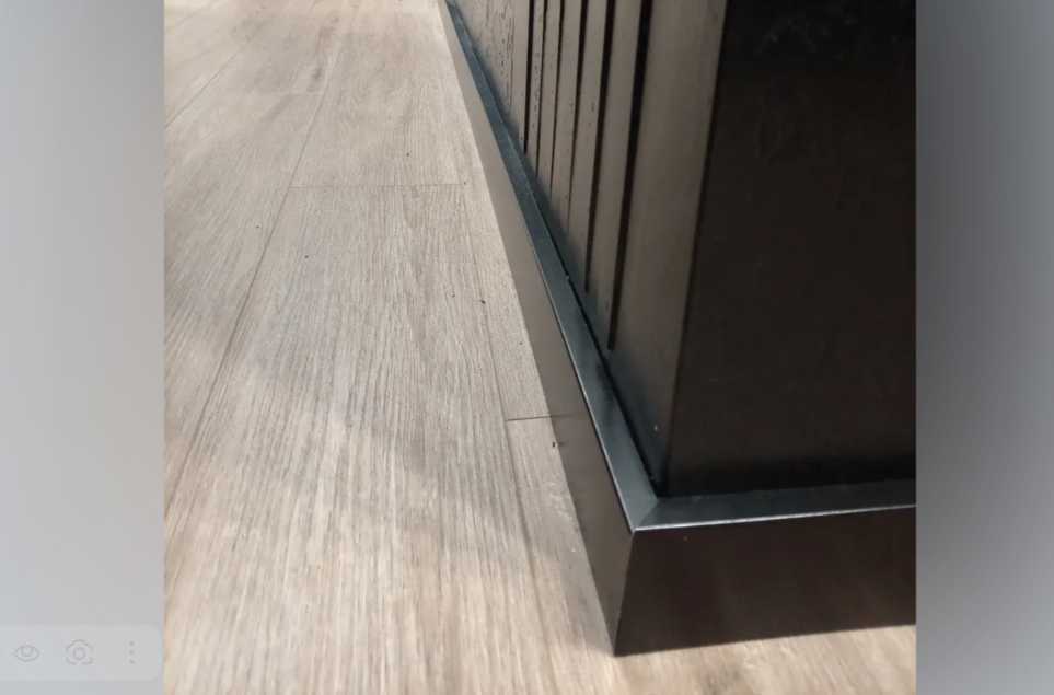 Плинтус МДФ Лука Пл 80МДФ.2700.Point line 24033 Черное дерево