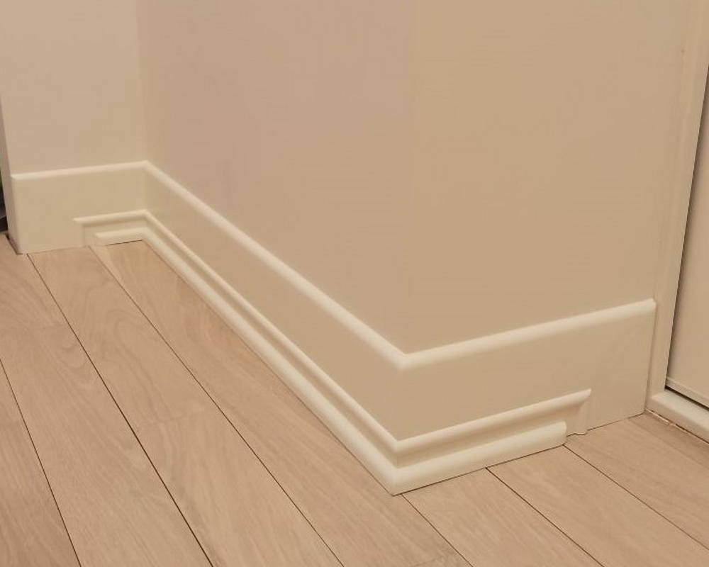 Плинтус NMC FD21 Wallstyl 130*20*2000. Окраска включена в стоимость