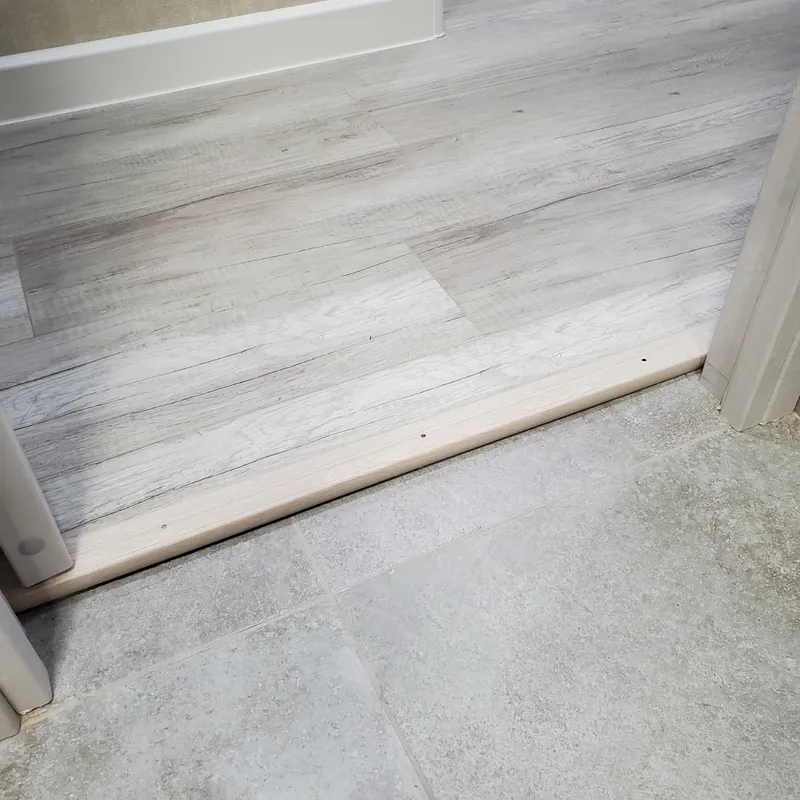 Порог угловой ПУ 06.1800.059 0,9 м Бетон скай