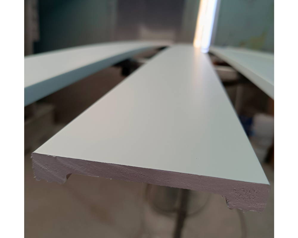 Плинтус ПОЛИСТИРОЛ HI WOOD B98V1 98мм х 19,5мм х 2,0м. Окраска включена в стоимость