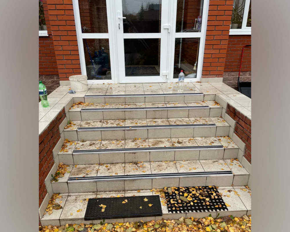 Порог одноуровневый ПС 08.900.15 Черный